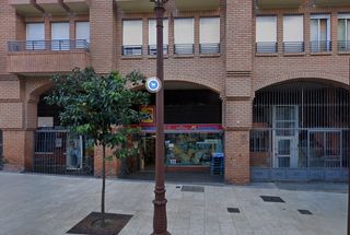 Local Comercial a Puerto 1