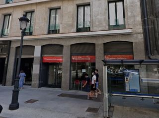 Parking coche en Cedaceros 11
