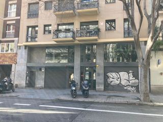 Local Comercial a VILADOMAT 55