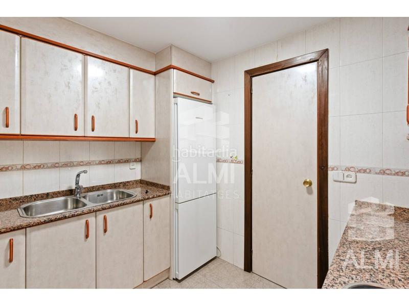 Foto a2313398-a97a-4af3-9c18-b18a738030e3. Piso  en venta en la via favencia con la calle pablo iglesias, en la Trinitat Nova en Barcelona
