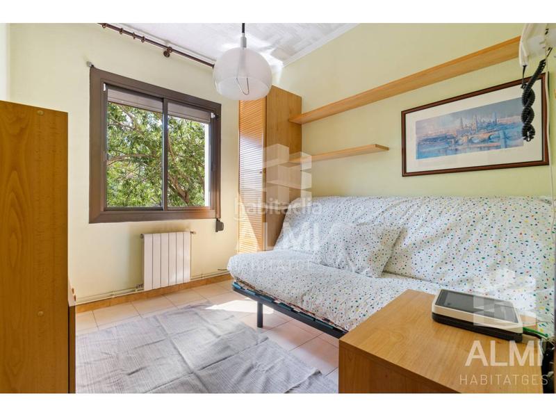 Foto e3347df9-91d0-4ddd-9537-964741efd454. Piso  en venta en la via favencia con la calle pablo iglesias, en la Trinitat Nova en Barcelona