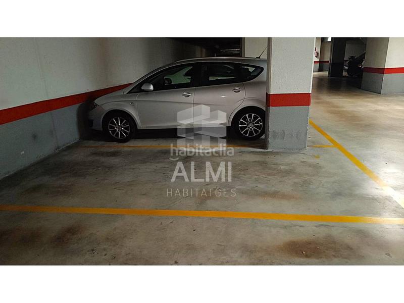 Foto b826faac-ca09-4715-a05c-124519e3a137. Parking voiture dans palomar 66 dans Sant Andreu de Palomar Barcelona