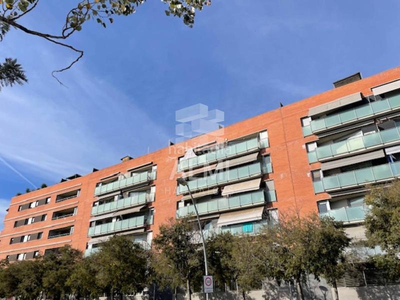 Foto d517c9cb-6094-49c9-9264-ebad9eed798c. Lloguer àtic amb calefacció piscina a Bon Pastor Barcelona