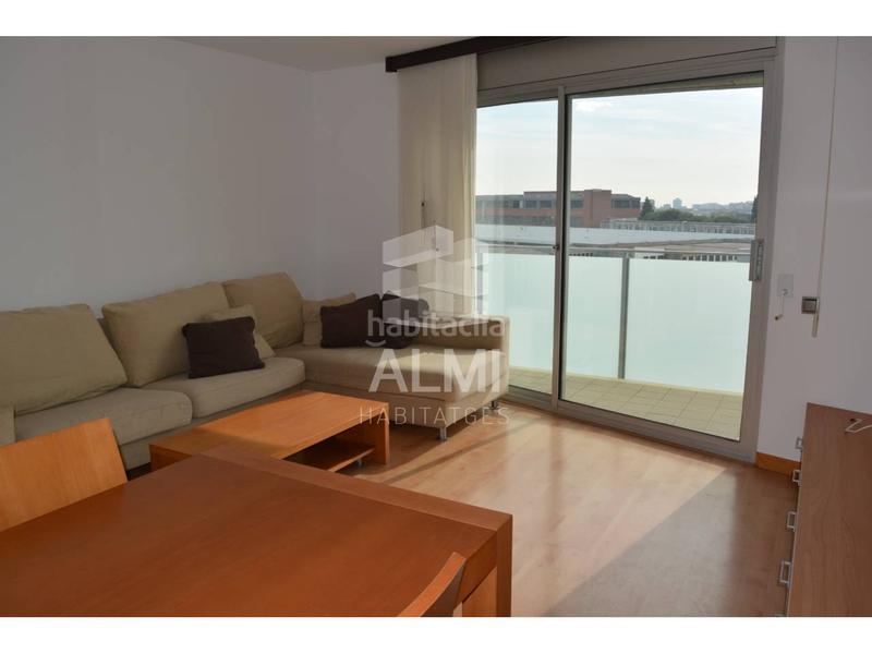 Foto e8185a6e-9094-409b-af71-4c2393379fbb. Lloguer àtic amb calefacció piscina a Bon Pastor Barcelona