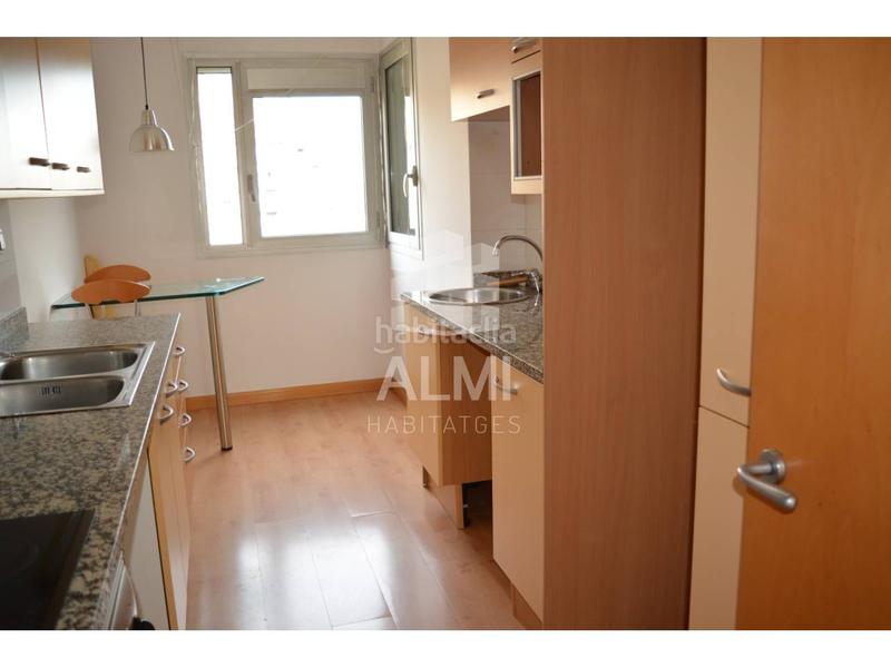 Foto 65168ea2-9c2b-409d-8715-43f8bea4ad94. Miete dachwohnung mit heizung pool in Bon Pastor Barcelona