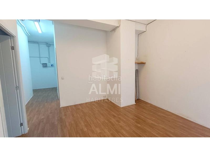 Foto d0f20daf-0ba3-4f19-bddb-a615e51c509f. Location local commercial dans Sant Andreu de Palomar Barcelona
