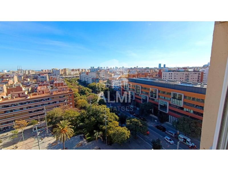 Foto 0f909e0d-b4fc-428c-939a-fbc634b2a8b9. Appartement avec chauffage dans La Sagrera Barcelona