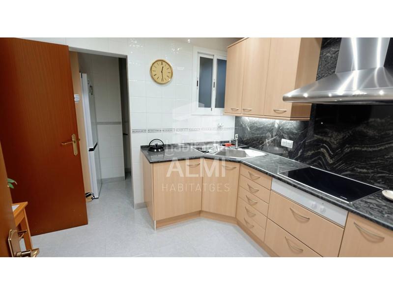 Foto 251bf0fc-c7b6-4924-adc3-b78d77be98a8. Appartement avec chauffage dans La Sagrera Barcelona