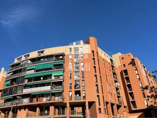 Pis  Santa coloma. Piso con plaza de aparcamiento en venta en el paseo de santa col