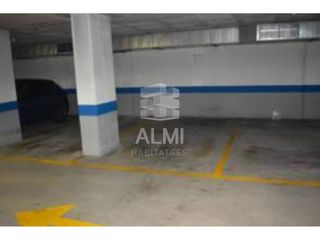 Aparcament cotxe a Calle Palomar 66