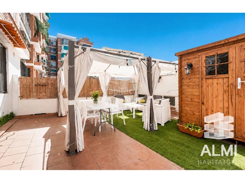 Piso  en  Sant Andreu de Palomar. Espectacular piso reformado con gran terraza de 36 m en el centr