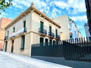 Miete Appartement  Carrer de chapí