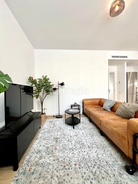 Foto 8f55276a-1474-40a3-839c-92e1aa3a7ef9. Pis amb calefacció a Poblenou Barcelona