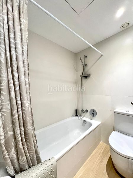 Foto b702a8fd-6f0a-4aae-a943-a6fffb7a40d8. Pis amb calefacció a Poblenou Barcelona