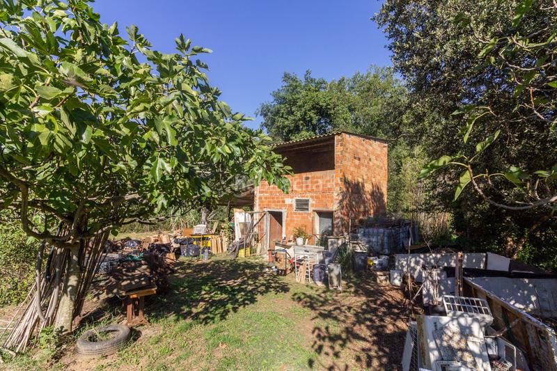 Foto cd356ff5-224c-43c8-954d-ca638e10d4d0. Masia amb aparcament a Palau Girona