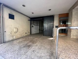 Aparcament cotxe a Centre. Aparcamiento