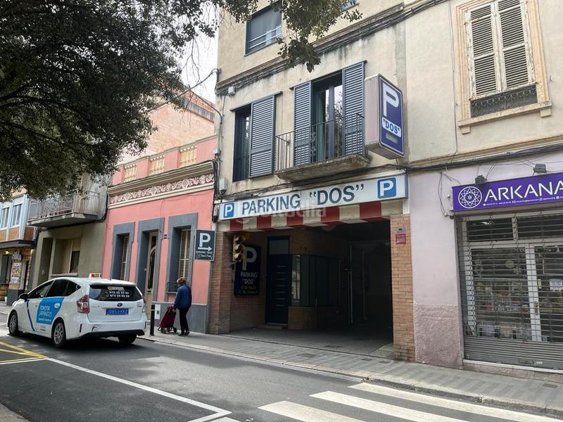 Foto 60b1175a-fa28-4ae3-aada-afaa90b4f554. Aparcament cotxe a Centre Figueres