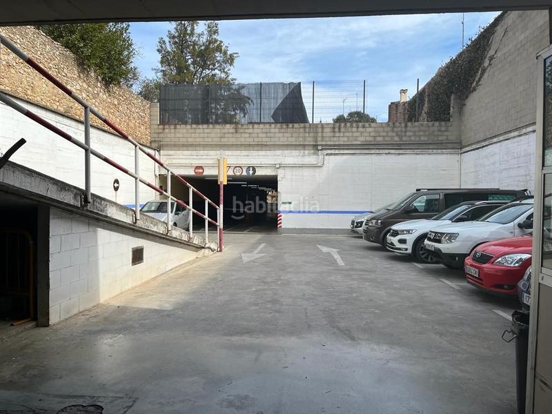 Foto 6178df6d-3093-42de-966f-d2c59877b1b0. Aparcament cotxe a Centre Figueres