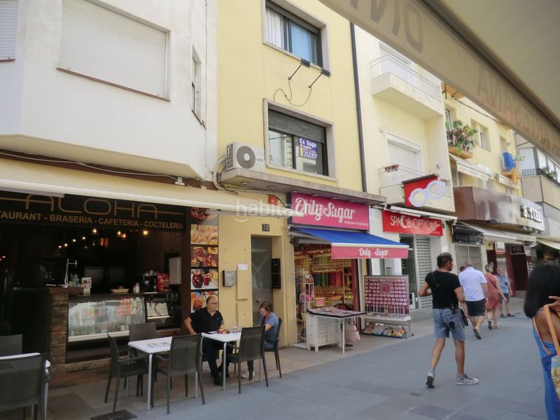 Foto aded353e-6733-43a3-b175-818b0b6457db. Rent business premise in Centre Roses