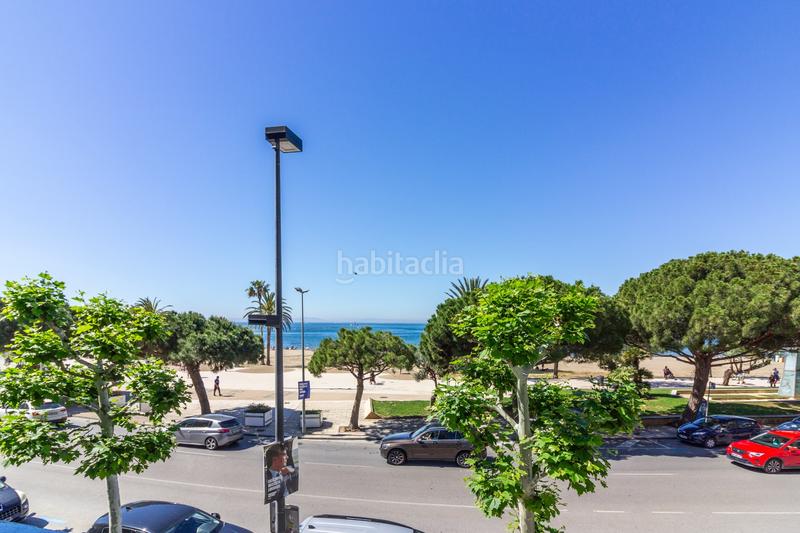 Foto b28cdc2f-1189-450a-a686-7c92db206a1b. Piso  en Centre Roses