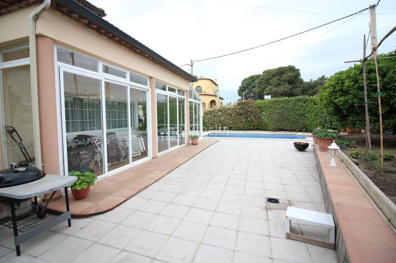 Foto e8606195-6d4d-478b-a75f-892b0fac67fe. Xalet amb calefacció aparcament piscina a Nord Roses