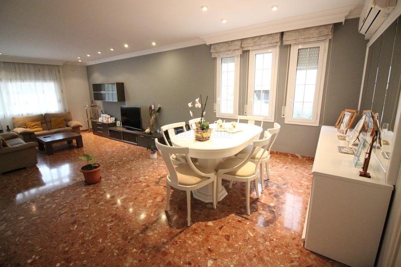 Foto f670fd67-524a-4d2d-84fc-f6d44be281bd. Xalet amb calefacció aparcament piscina a Nord Roses