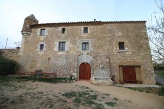 Masia a Eixample Residencial. Casa rústica