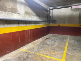 Miete Autoparkplatz in Creu de la Mà. Aparcamiento