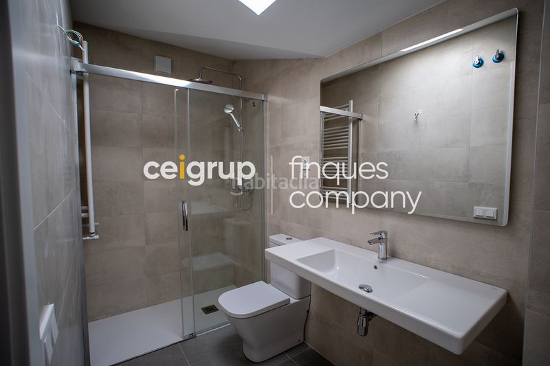 Foto f181e497-4a42-47ad-be91-d936179229d4. Dúplex amb calefacció piscina a Montilivi Girona