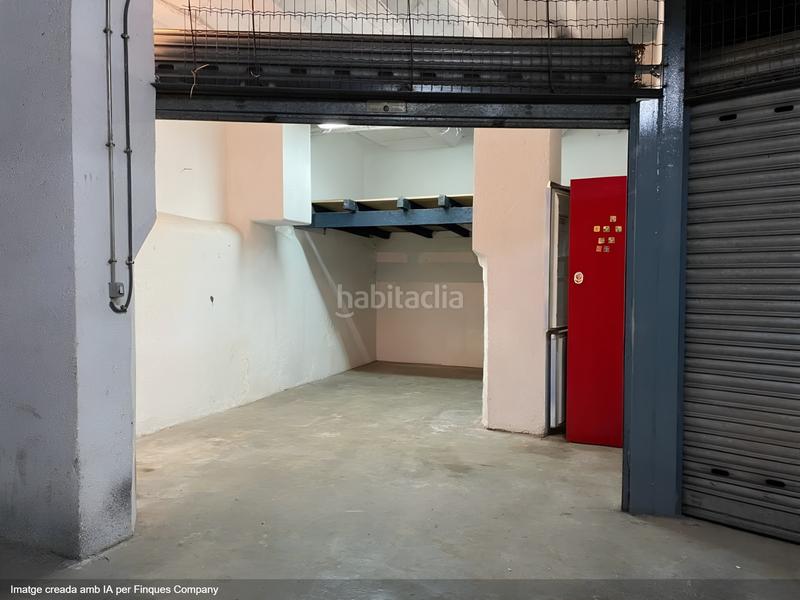 Foto aef04179-d289-465b-be82-efec6792a0aa. Parking coche aparcamiento en Eixample-Horta Capallera Figueres