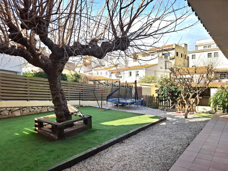 Foto abb9f8fa-e136-4576-b66e-8a5d21369d48. Chalet casa chalet en La Vila Llançà