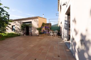 Mas dans Canet dAdri. Casa rstica