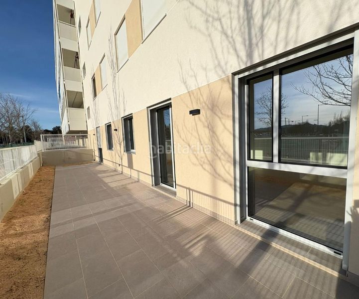 Foto a0c58bfc-ed35-4a0f-9a3e-eedaa3b3f465. Planta baixa 177m<sup>2</sup> amb calefacció piscina a Domeny Girona