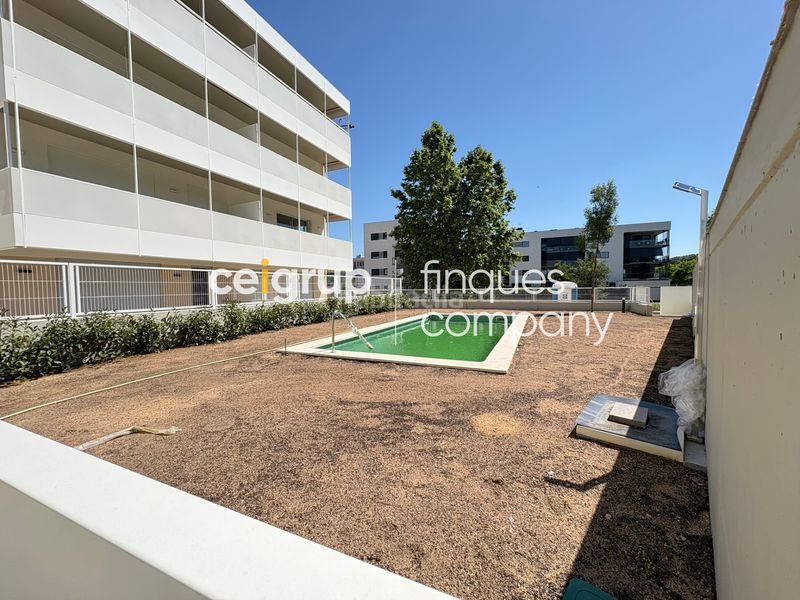 Foto e4295b02-a9ce-435a-b3d9-5a28ca9ef357. Planta baixa 177m<sup>2</sup> amb calefacció piscina a Domeny Girona