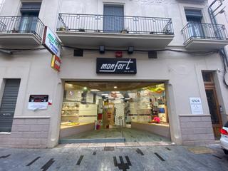 Lloguer Local Comercial a Eixample-Horta Capallera. Local