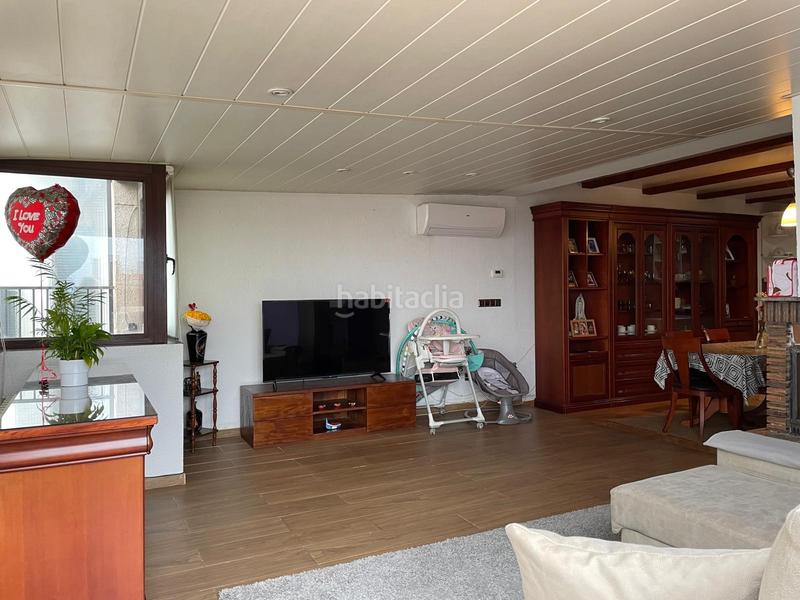 Foto 42eb2b35-3432-44a1-9e3f-8340911a7e66. Xalet amb calefacció a Eixample-Horta Capallera Figueres