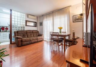 Zweistöckige Wohnung in Creu de la Mà. Piso