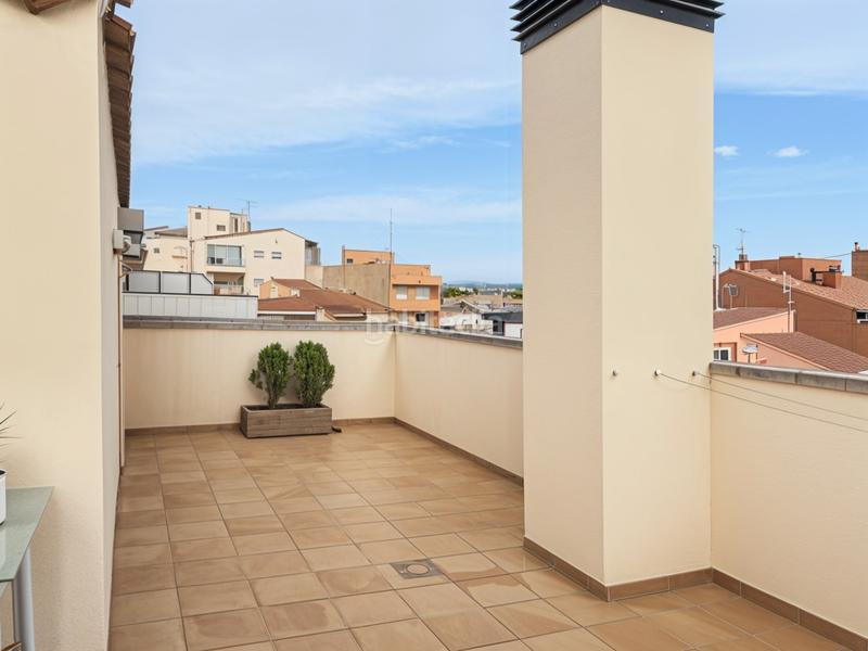 Foto 04c789ea-42de-4969-ac71-8d647c28c0ed. Duplex avec chauffage dans Eixample-Horta Capallera Figueres