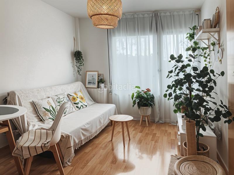 Foto 19a8f0a3-603c-4c34-a7ed-11235eea91d6. Duplex avec chauffage dans Eixample-Horta Capallera Figueres