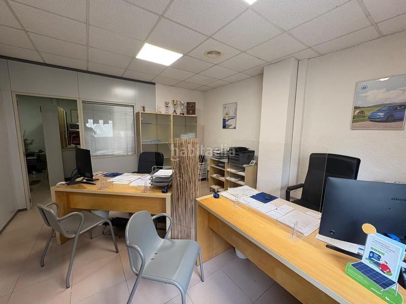 Foto 8714c26f-9592-4bd9-8d64-4c1e17cab8b8. Lloguer local comercial a Centre Figueres