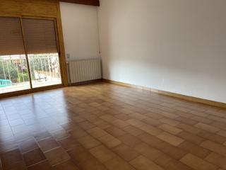 Location Appartement à Vilablareix. Piso