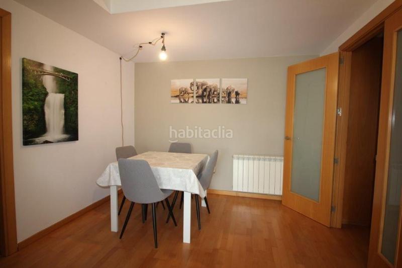 Foto f39b7767-152e-438c-8a27-be8666ea5c70. Location appartement avec chauffage parking dans La Devesa Girona