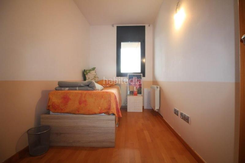 Foto 661a7d94-86c1-462d-ab7e-595174f5dbc6. Rent flat with heating parking in La Devesa Girona