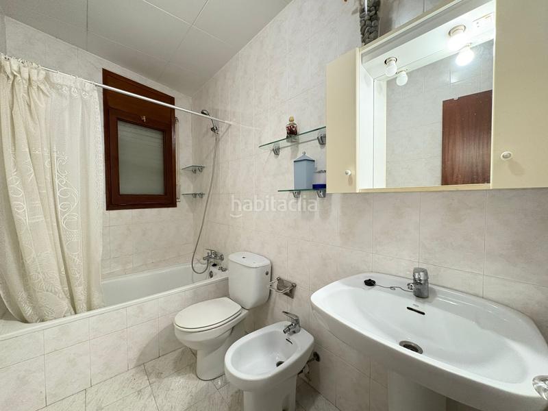 Foto 7cc36ec1-ad94-482e-a08f-2a23f5a53c62. Miete chalet in Lladó