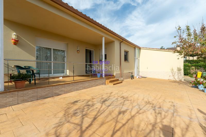 Foto 4d8fd34b-3bde-4a8c-9b38-32f5f28b204d. Xalet amb calefacció aparcament a Bescanó