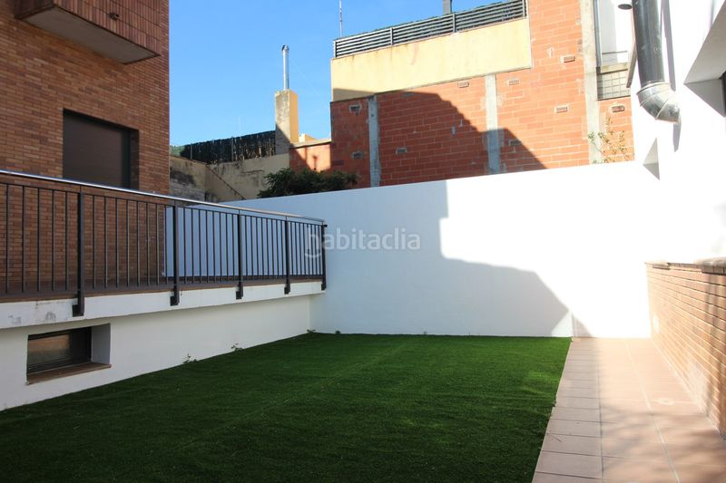 Foto 92d9af6b-65d4-471f-b74d-3d781c183fb6. Planta baixa amb calefacció a Poble Nou-Olivar Gran Figueres