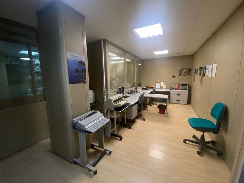 Foto 0a6d4368-acef-40fe-90d8-e081a06fc18a. Local comercial a Creu de la Mà Figueres