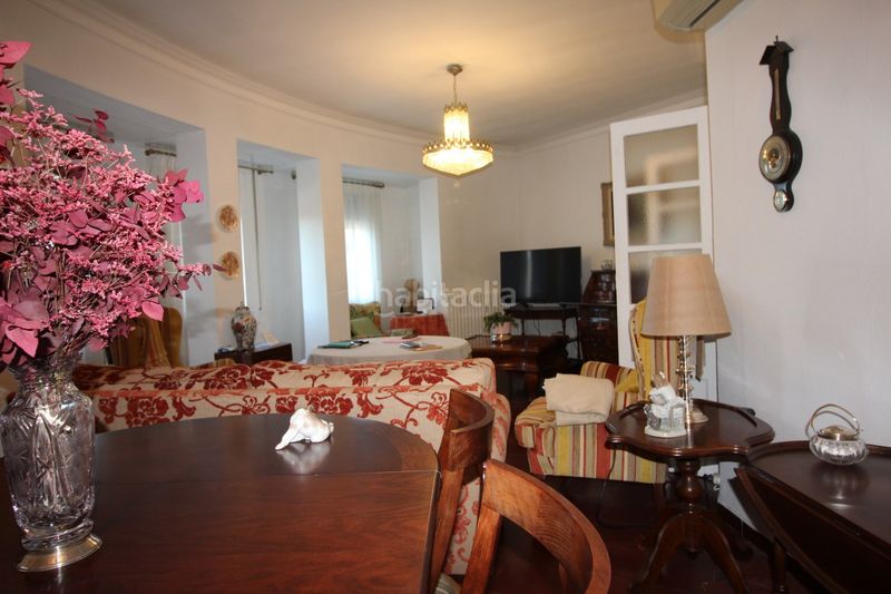 Foto 3d59aeb3-3c3a-44ca-9b3f-dd71881f47ec. Piso  en Eixample-Horta Capallera Figueres