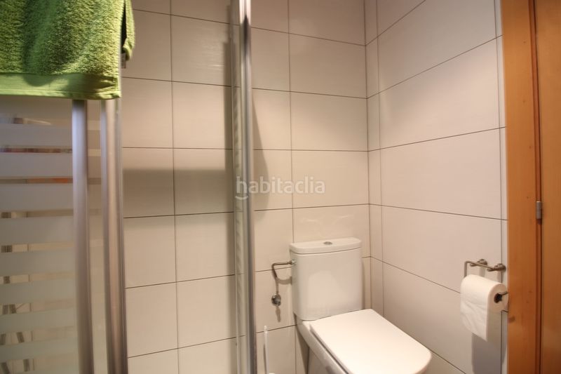 Foto 1b6e2080-9ec1-4892-8984-237d80489b87. Pis a Centre Roses