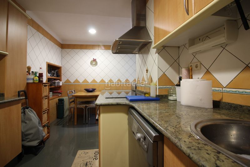 Foto ba7a0c29-7f20-4da0-873c-7c7d7774a7ce. Pis a Centre Roses